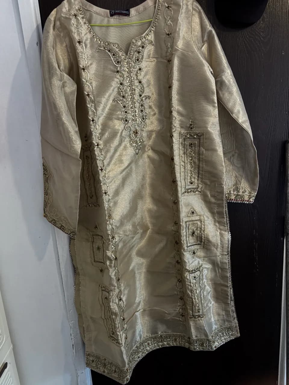 3 Piece Luxury Suit — image 1