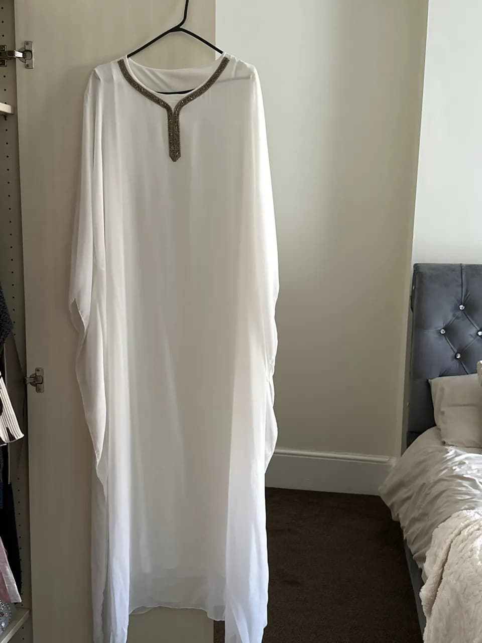 batwing abaya — image 1