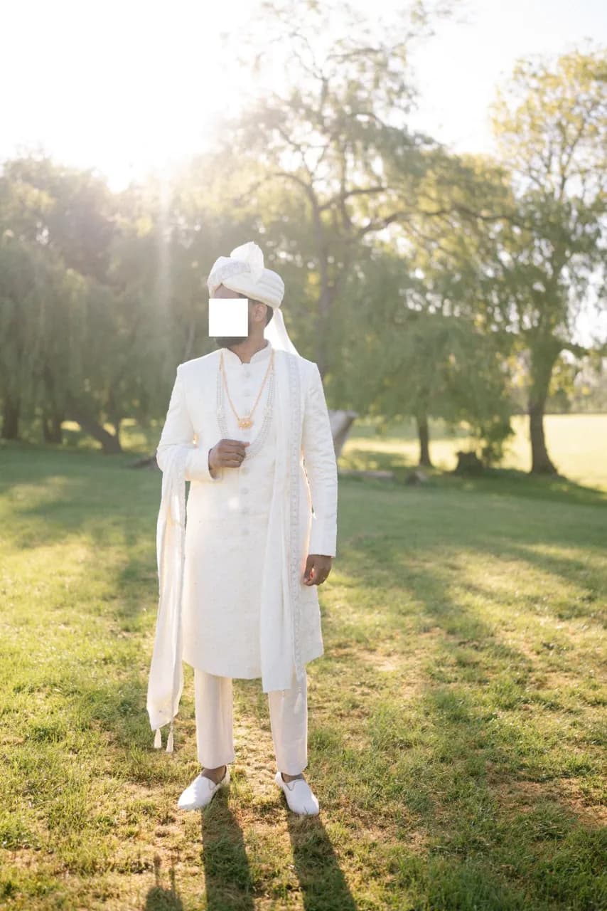 Men Off white Sherwani Set – South Asian Groom Outfit with Dupatta & Pearl Mala — image 1