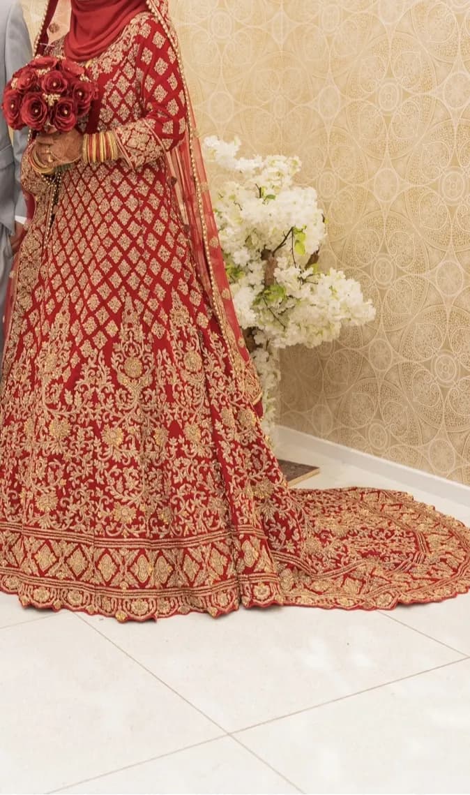 Bridal red dress — image 1