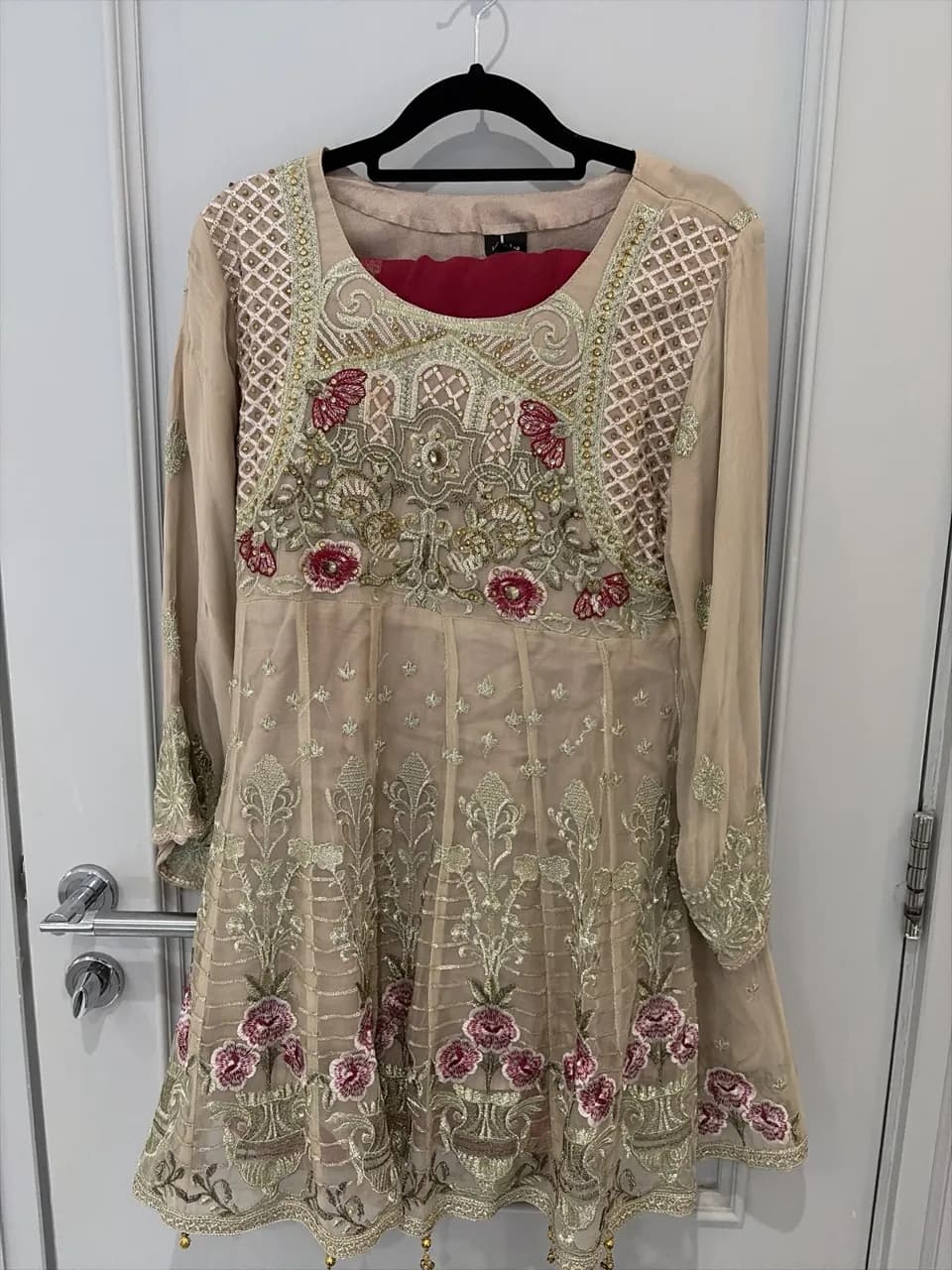 Mendhi/party kameez and lengha with dupatta(not shown) — image 1