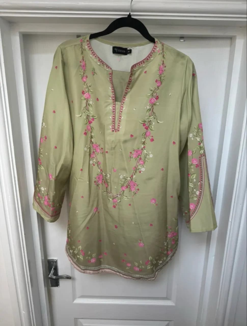 Cocoon Sage green embroidered kurti 3 piece - Size M — image 1