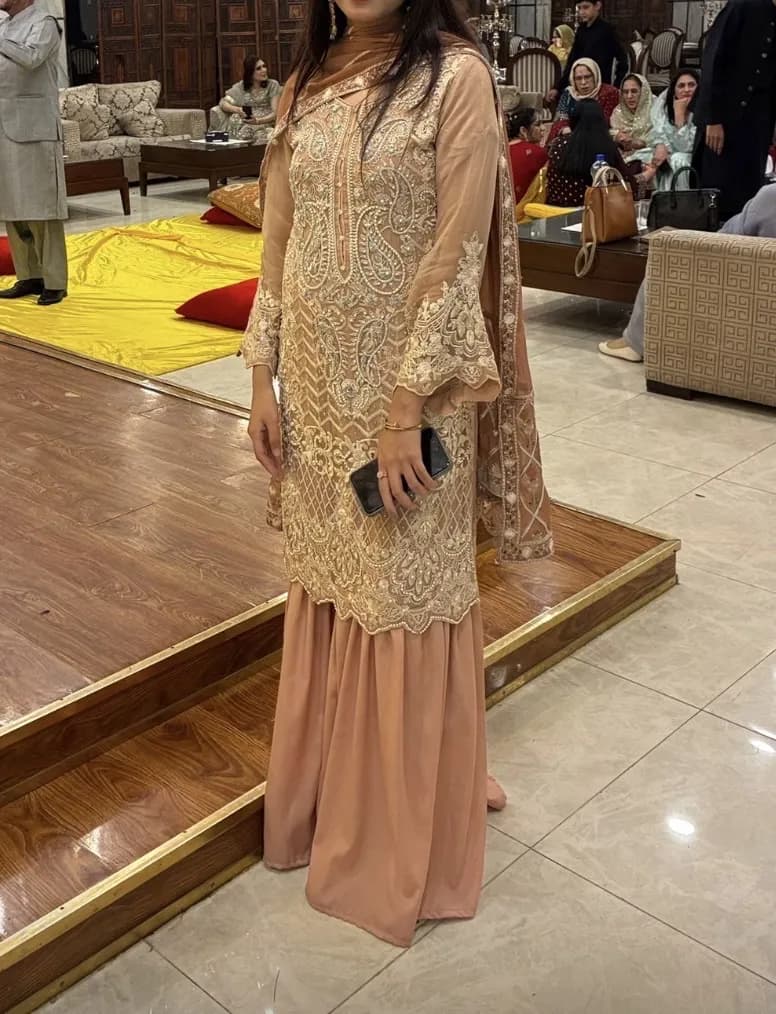 Pakistani wedding clothes — image 1