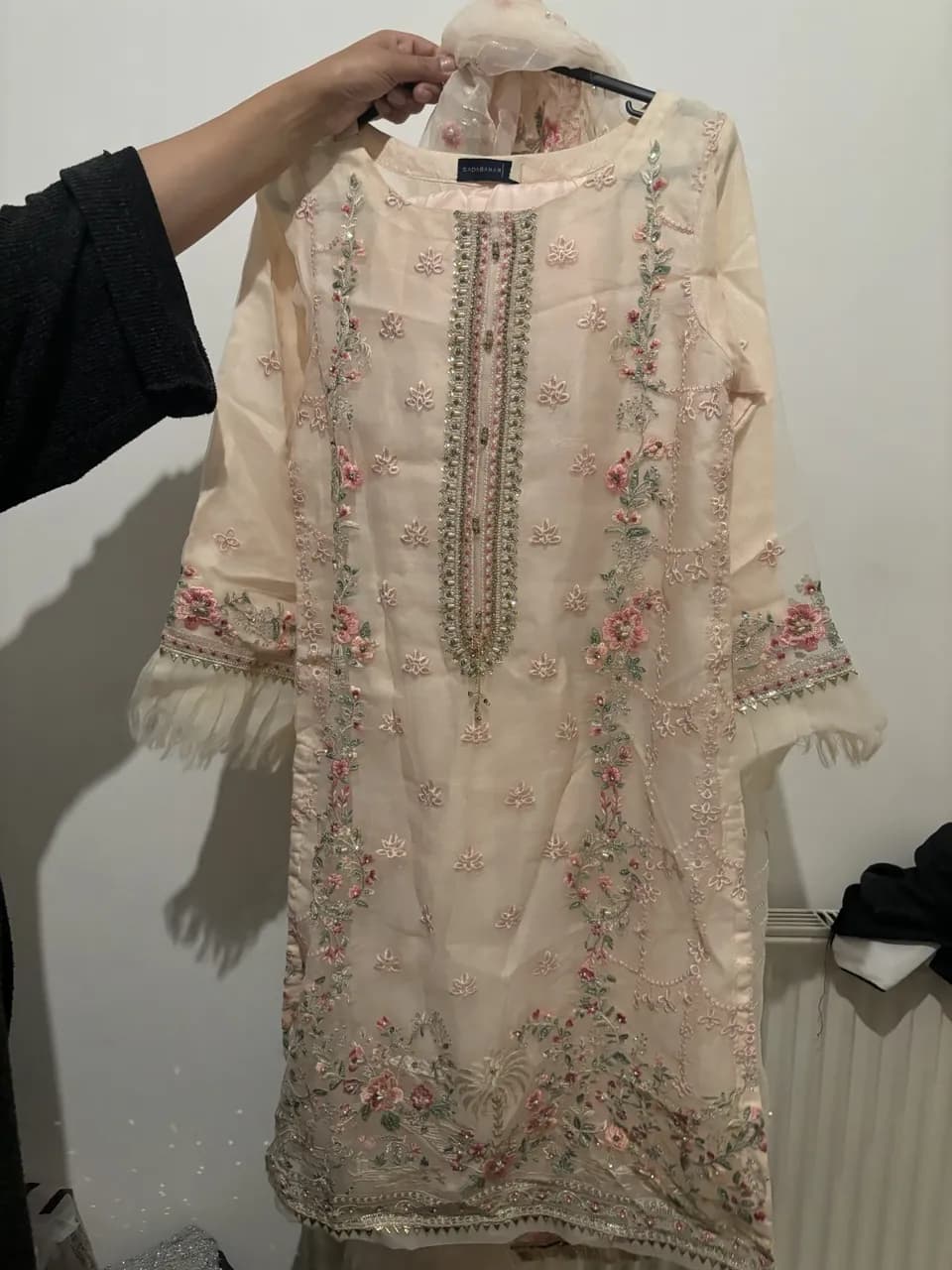 Pink suit flower embroidered