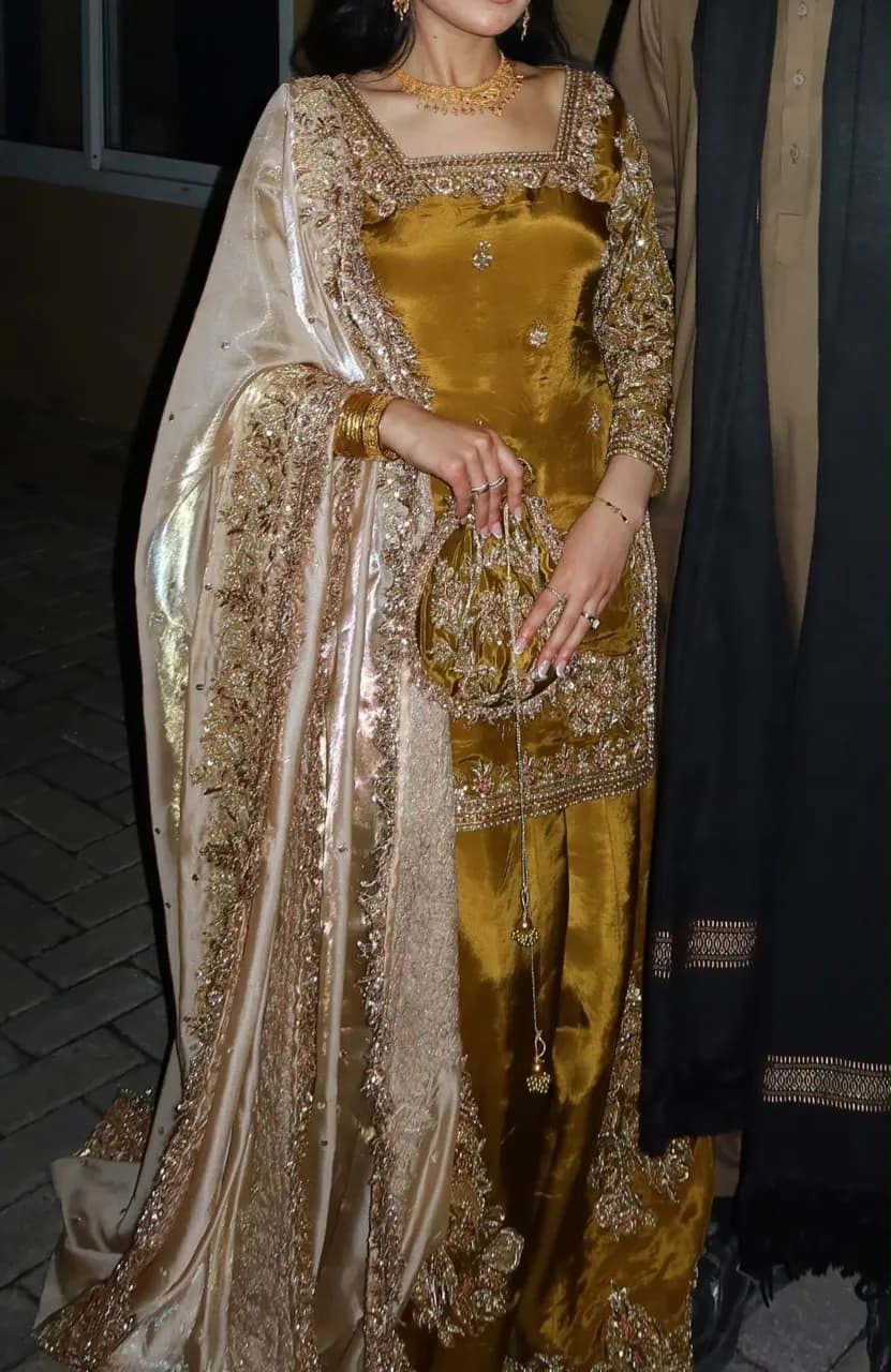 Bridal/partywear outfit