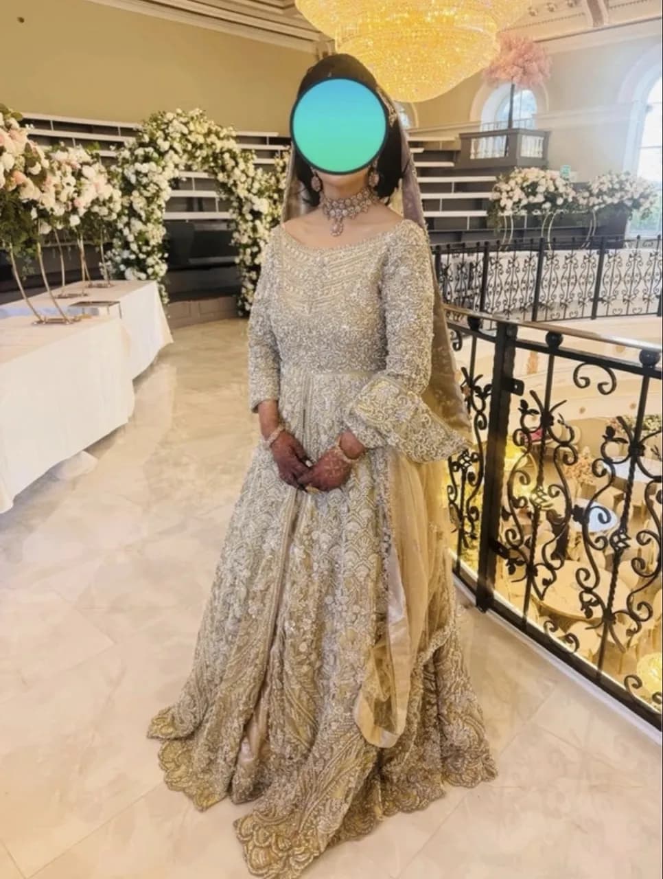 Stunning Gold Junaid Jamshed Bridal lengha — image 1