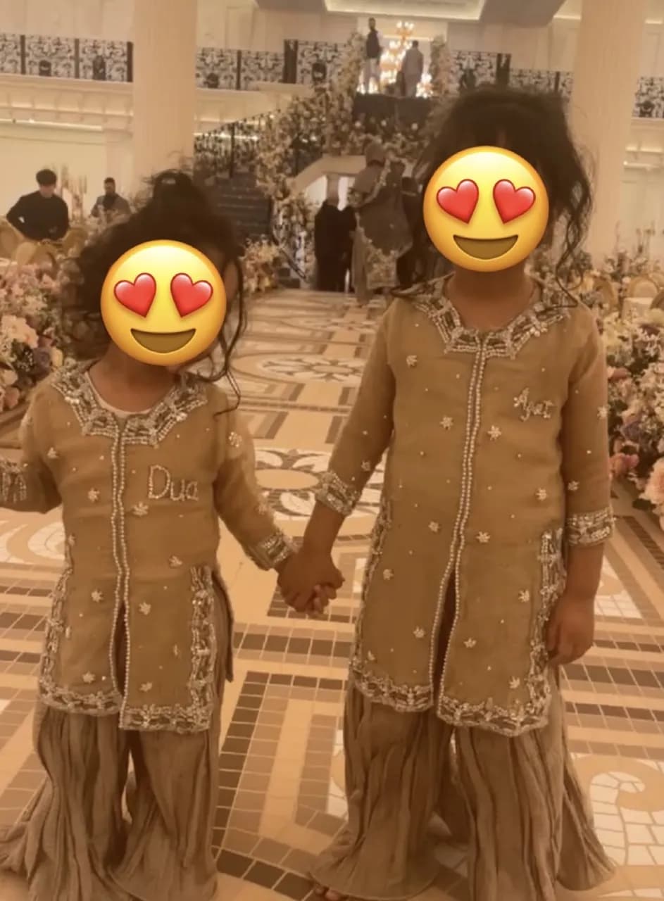 party wear — image 1