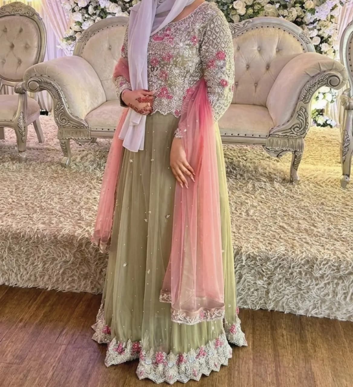 Heavily detailed lehenga — image 1