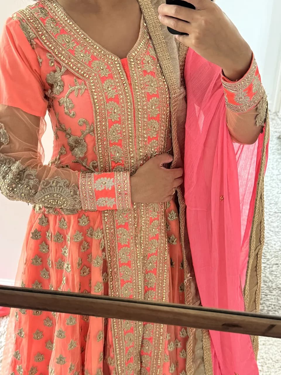 Gown dress — image 1