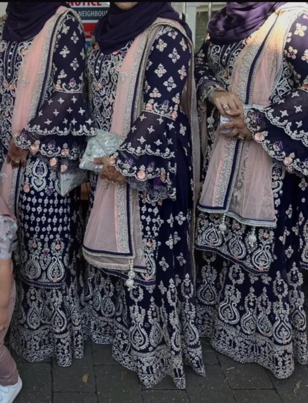 Party wear size medium — image 1