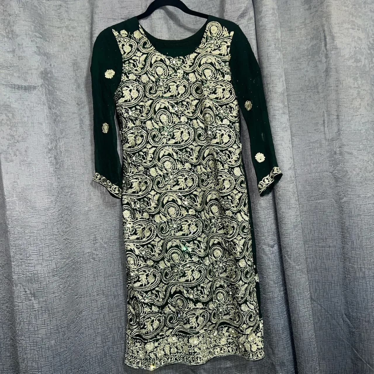 Dark green diamanté shalwar kameez — image 1