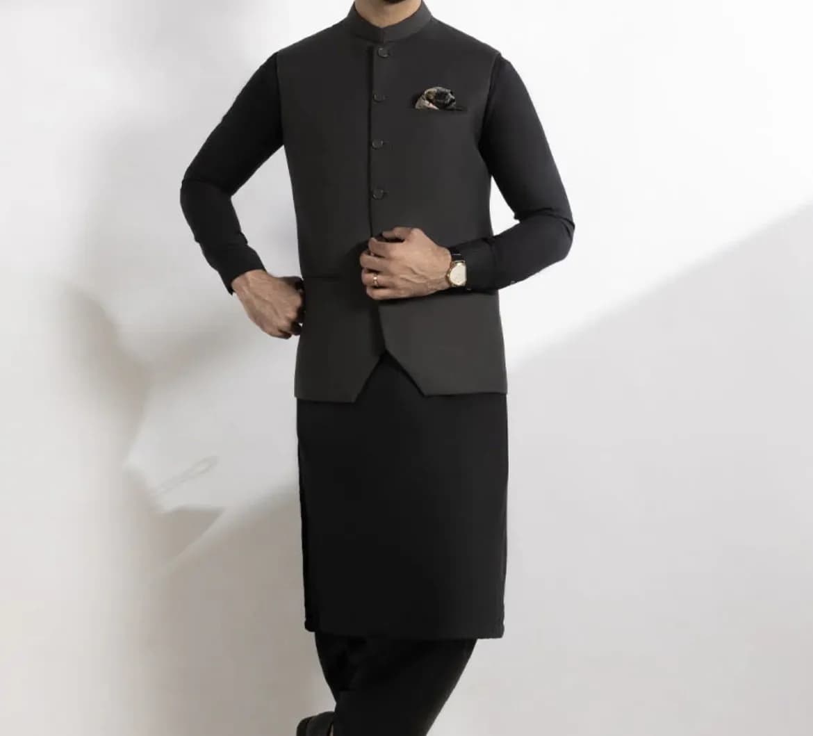 Black waistcoat — image 1