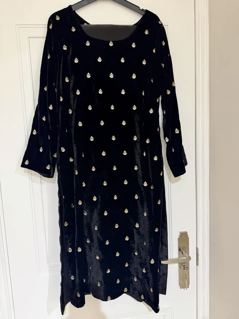 Three piece — image 1