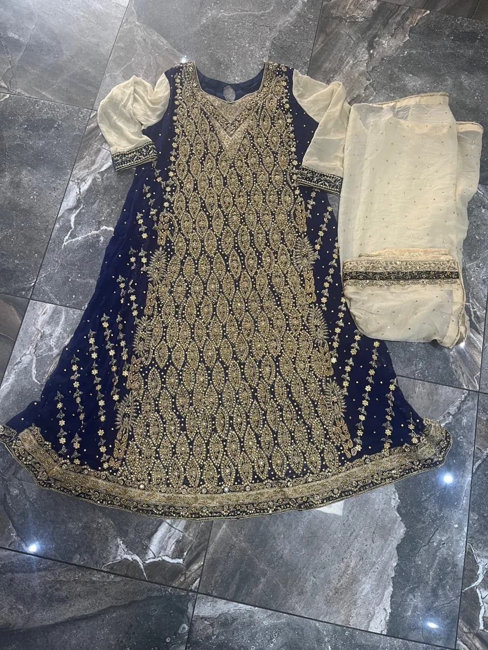 Party dress — image 1