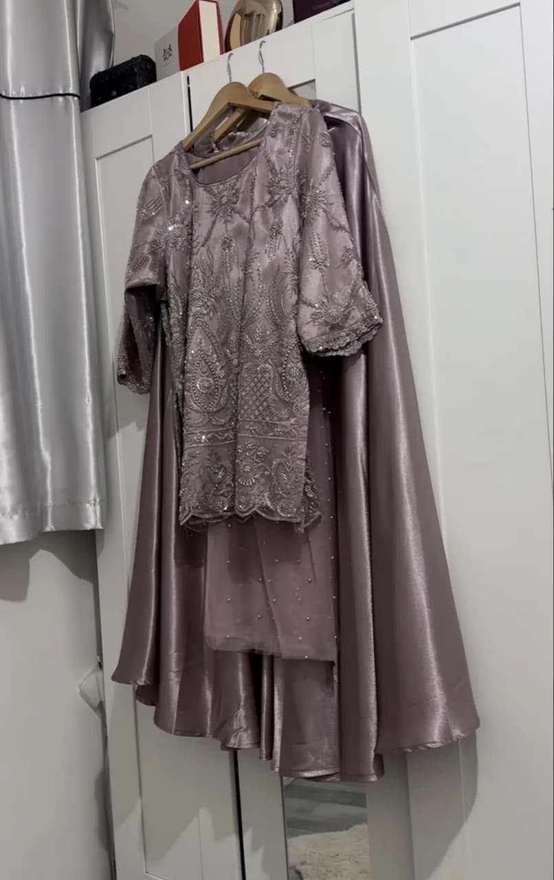 Lilac Lehenga, tailored — image 1