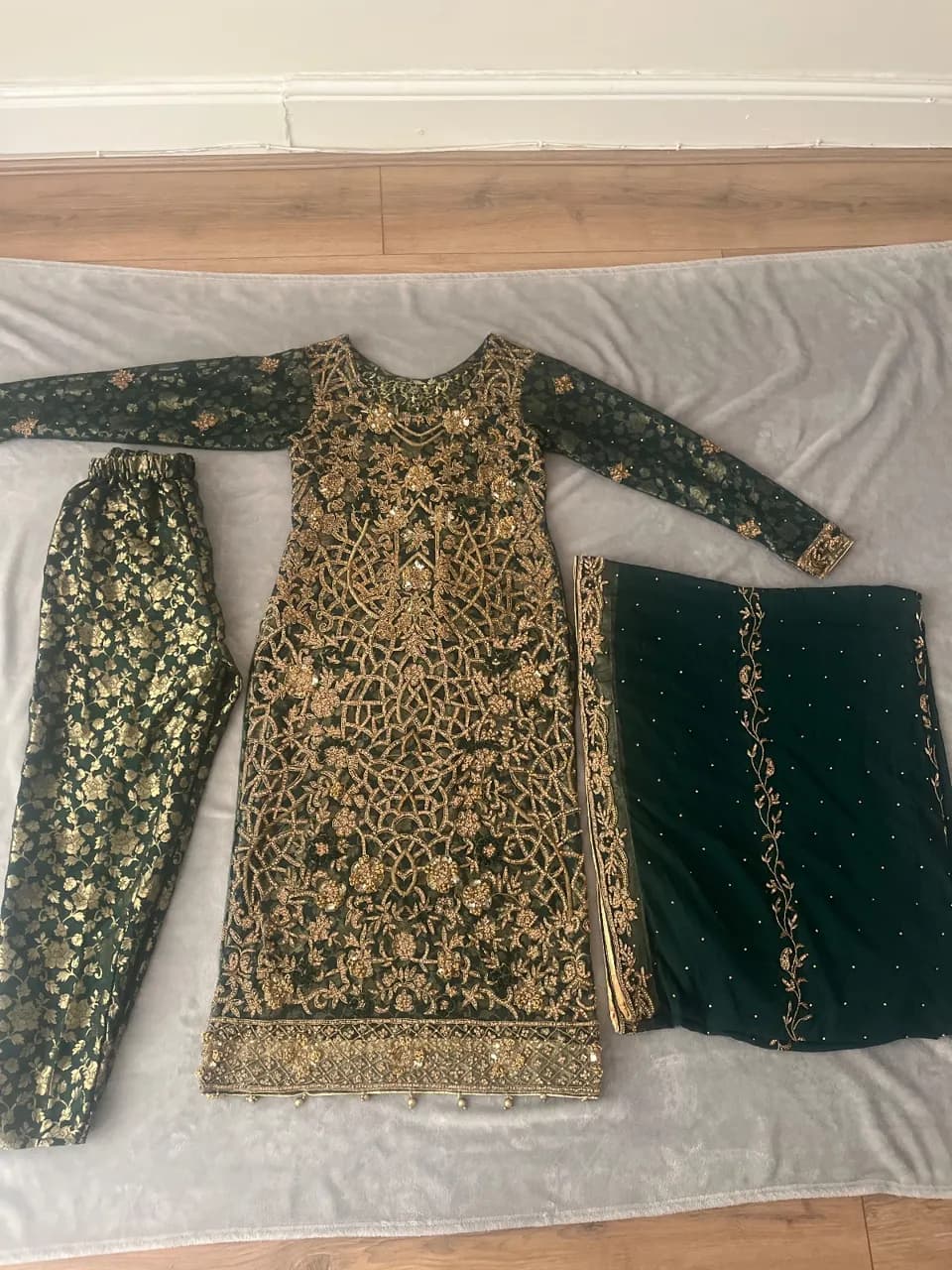 Stunning dark green and gold heavily embellished 3-piece formal suit size XS — image 1