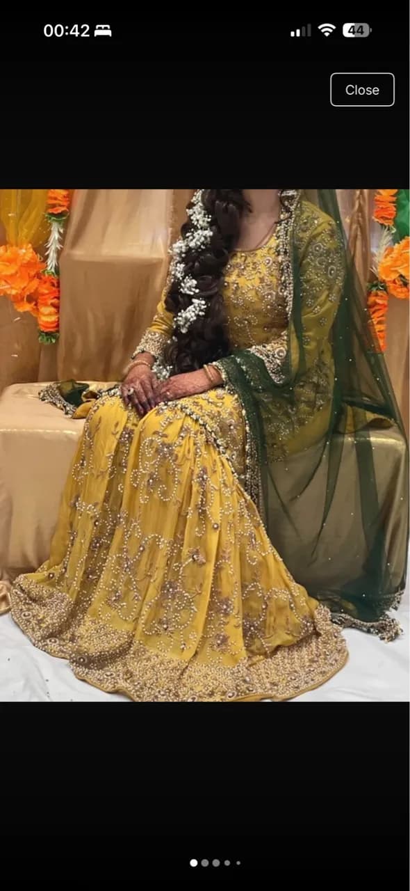 Yellow and green bridal sharara and kameez — image 1