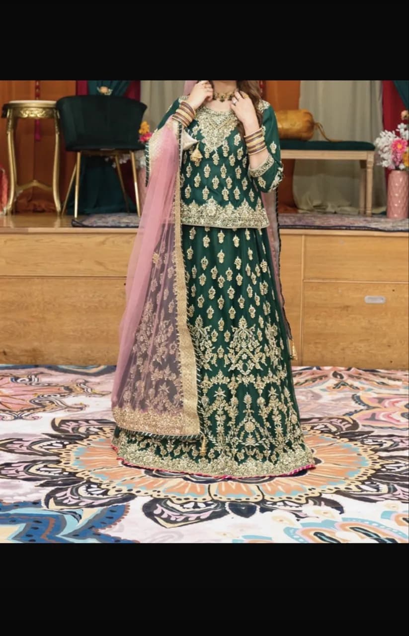 Green mehndi outfit — image 1
