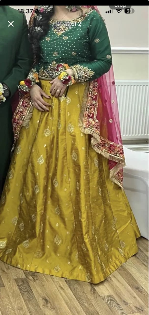 Mehndi outfit 3 piece — image 1