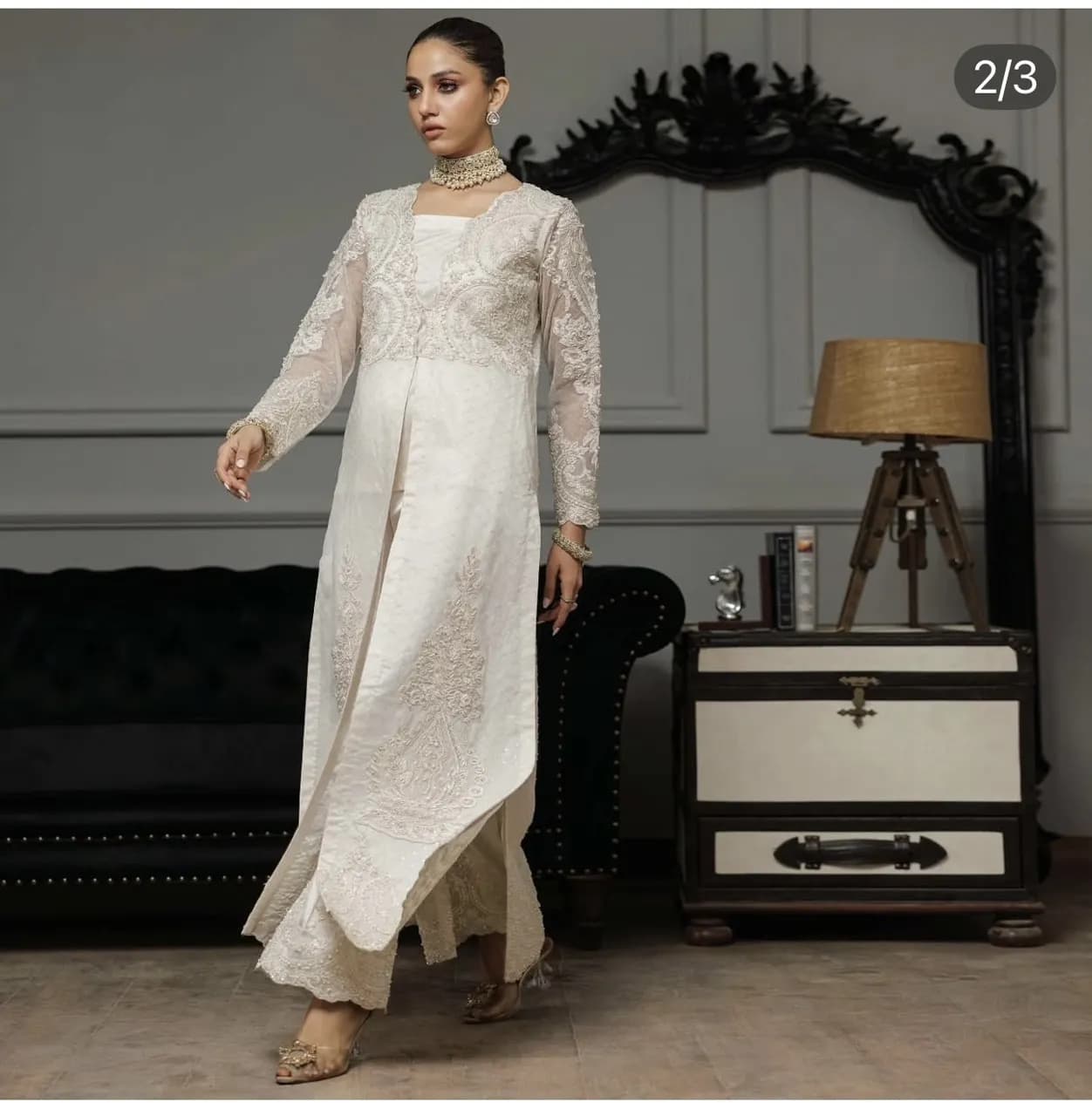 New Original threads and motifs Elegant classy size L 3 piece — image 1