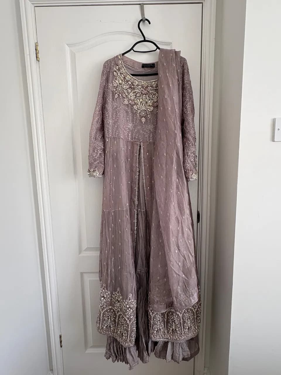 Wedding Guest full dress set — image 1