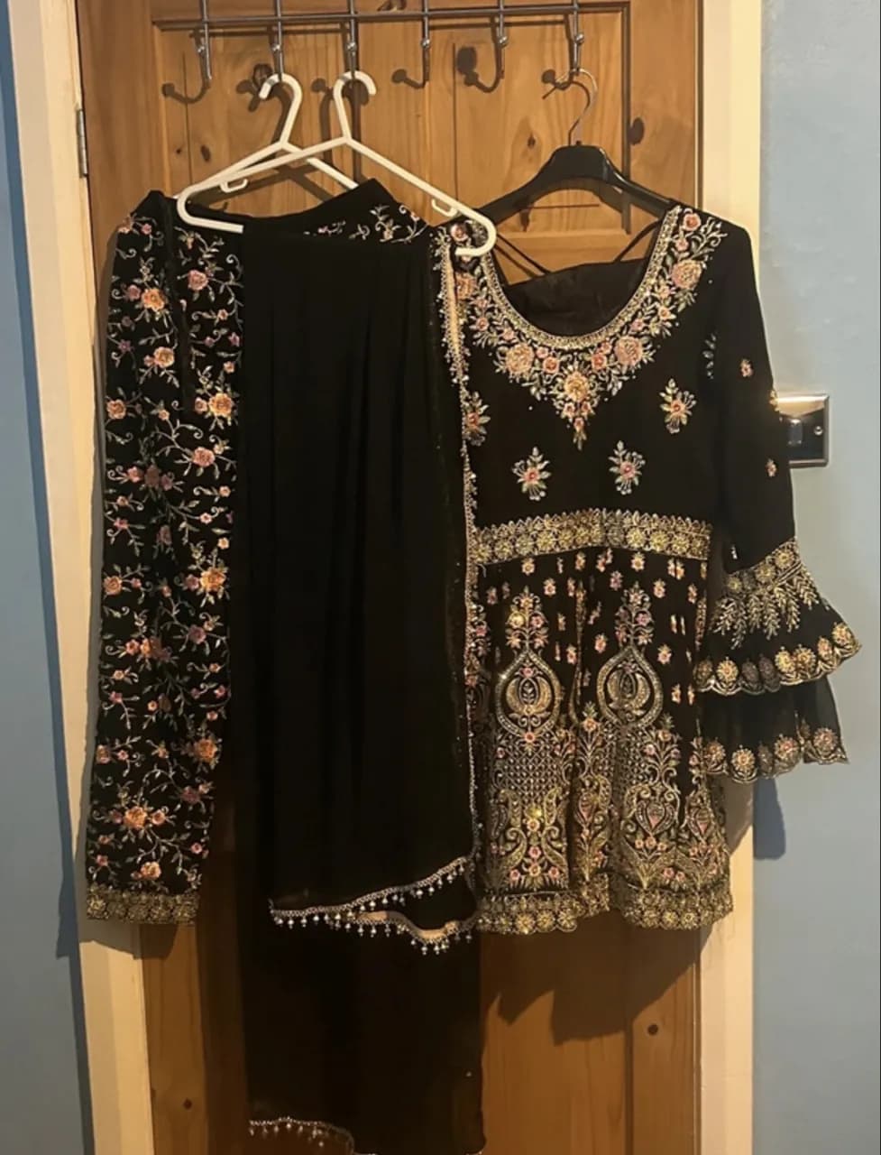 3pc chiffon suit — image 1