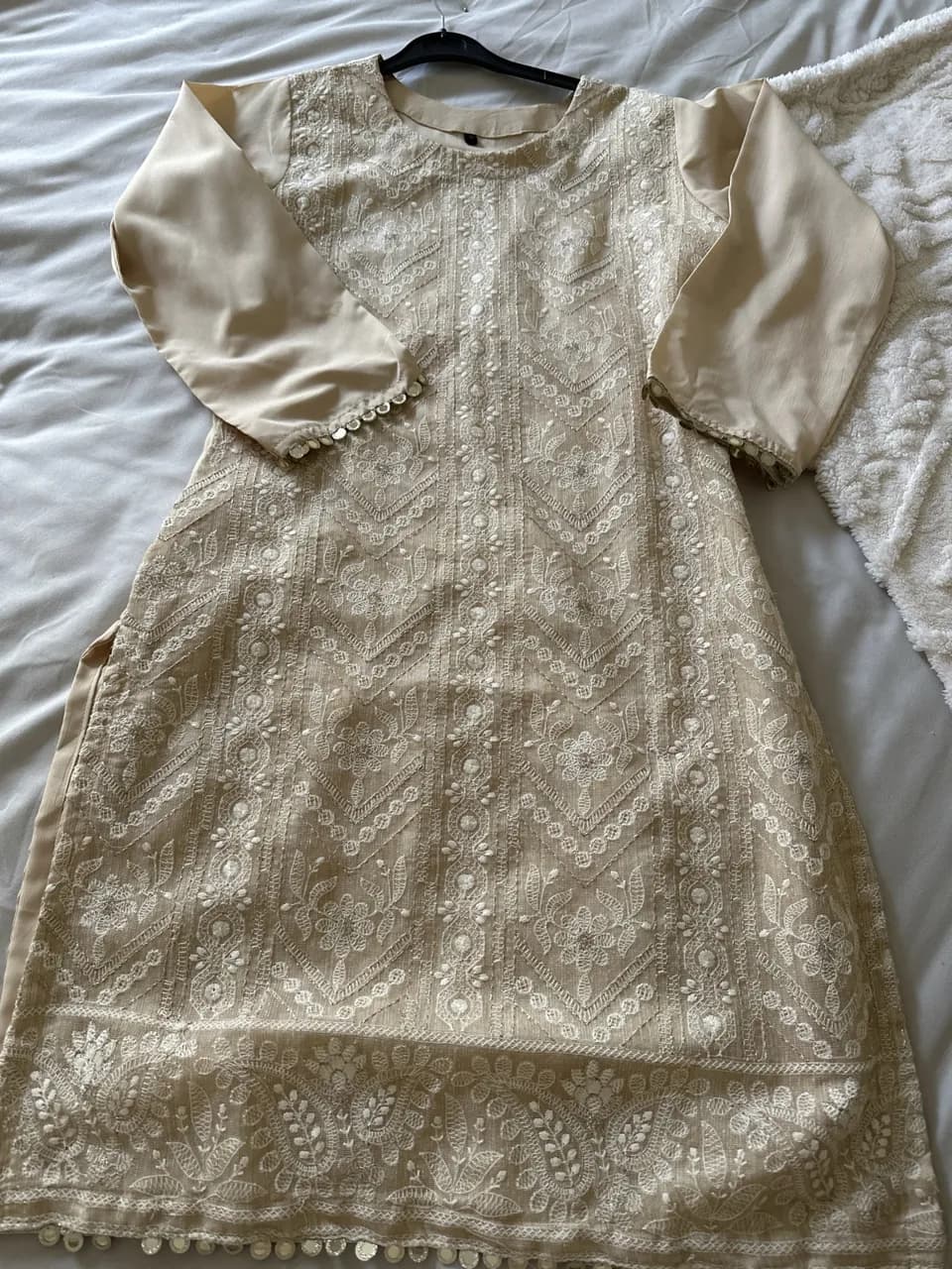 beige and cream kameez — image 1