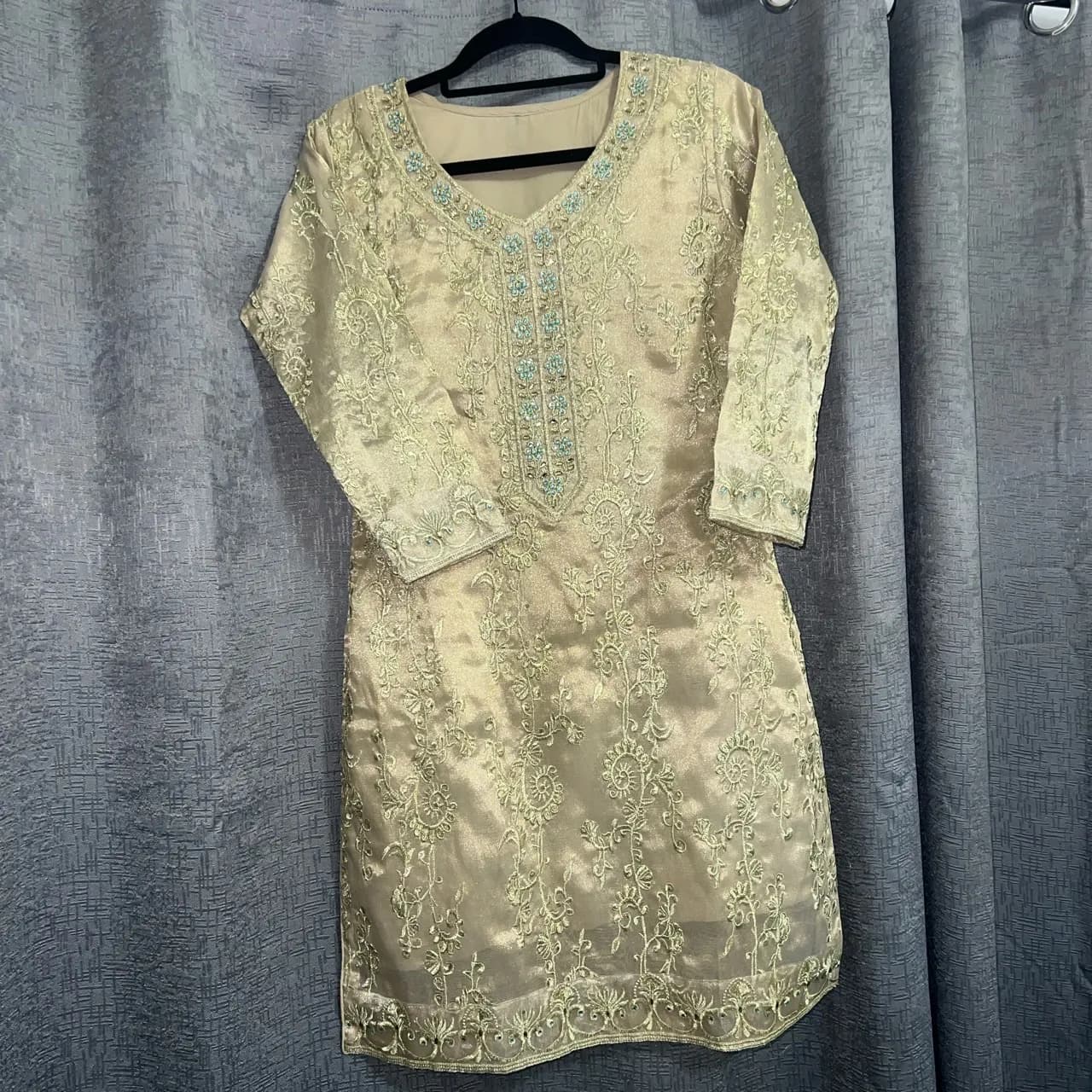 Blue and gold Asian outfit — image 1