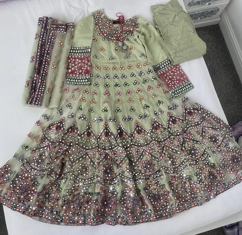 Green Women’s Dress, 3 pcs Set, with Mirrors and Embroidery, Size M/S