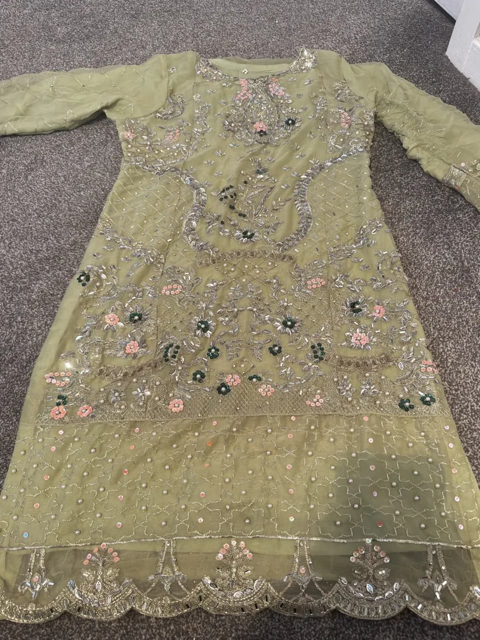 Embroided green salwar kameez with dupatta — image 1