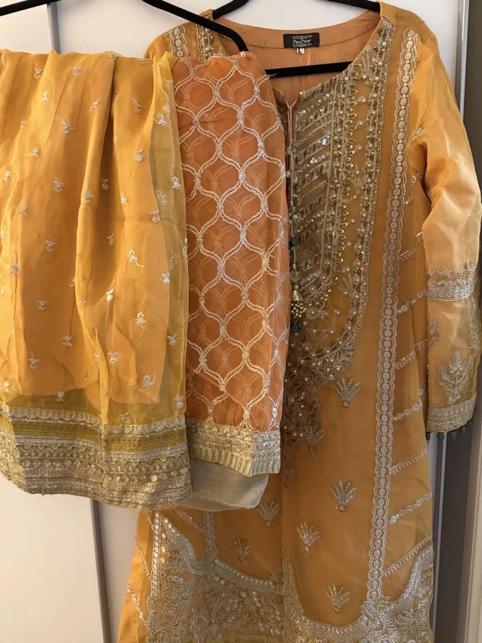 kameez with wide legs trousers suit — image 1