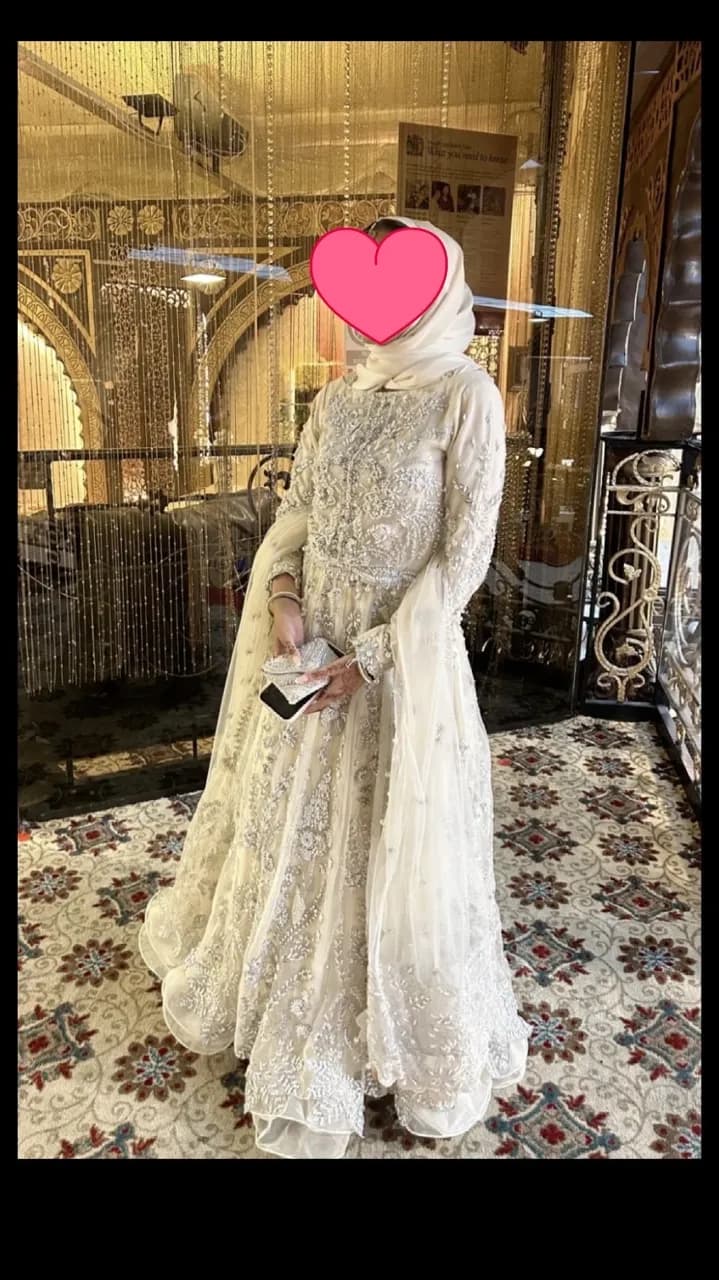 Heavily embroidered - Formal - XS