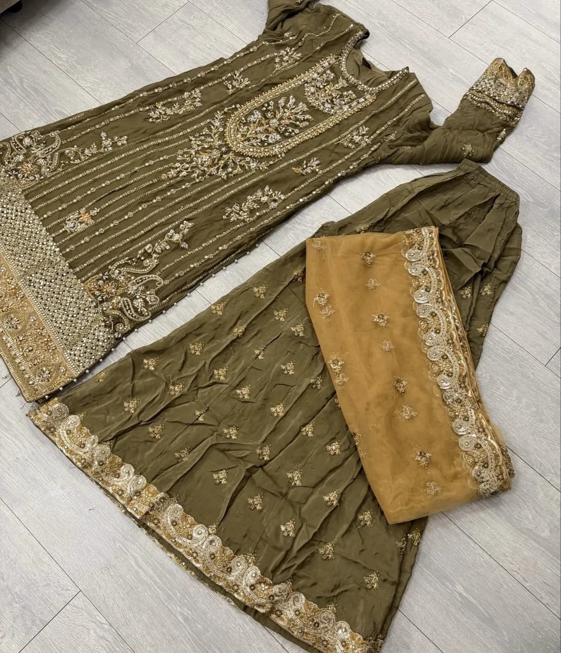 Party wear sharara suit size large — image 1