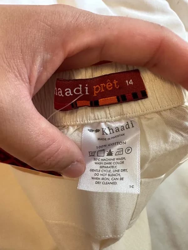 Khaadi prêt 14 100% cotton trousers with tassel and small slit ankle — image 1