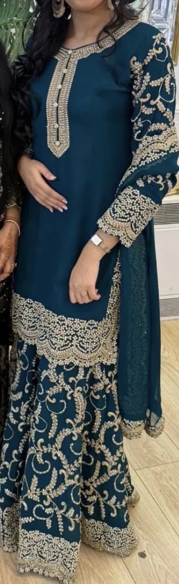 Sharara set / shalwar kameez — image 1