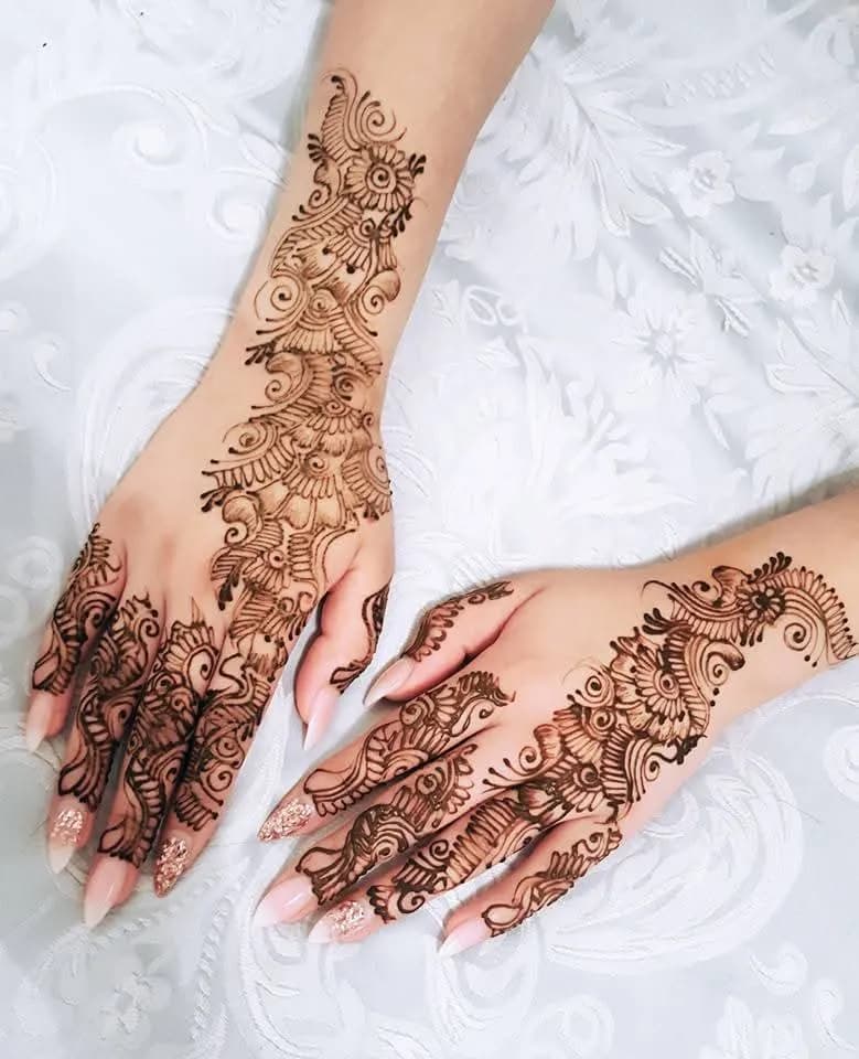 Soulful Attire - Mehndi services UK
