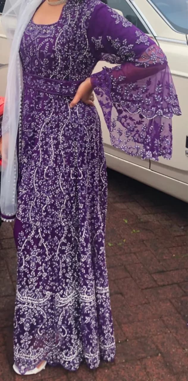 Purple wedding outfit — image 1