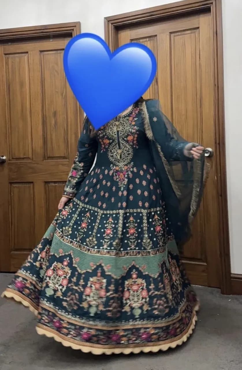 Mendi dress and scarf — image 1