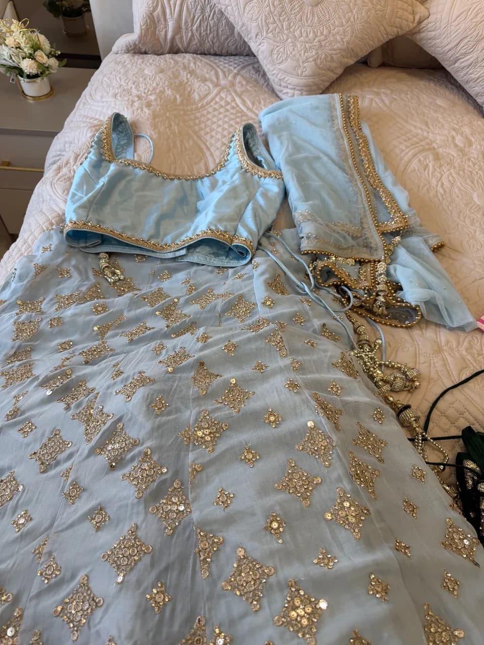 Party wear lehnga — image 1