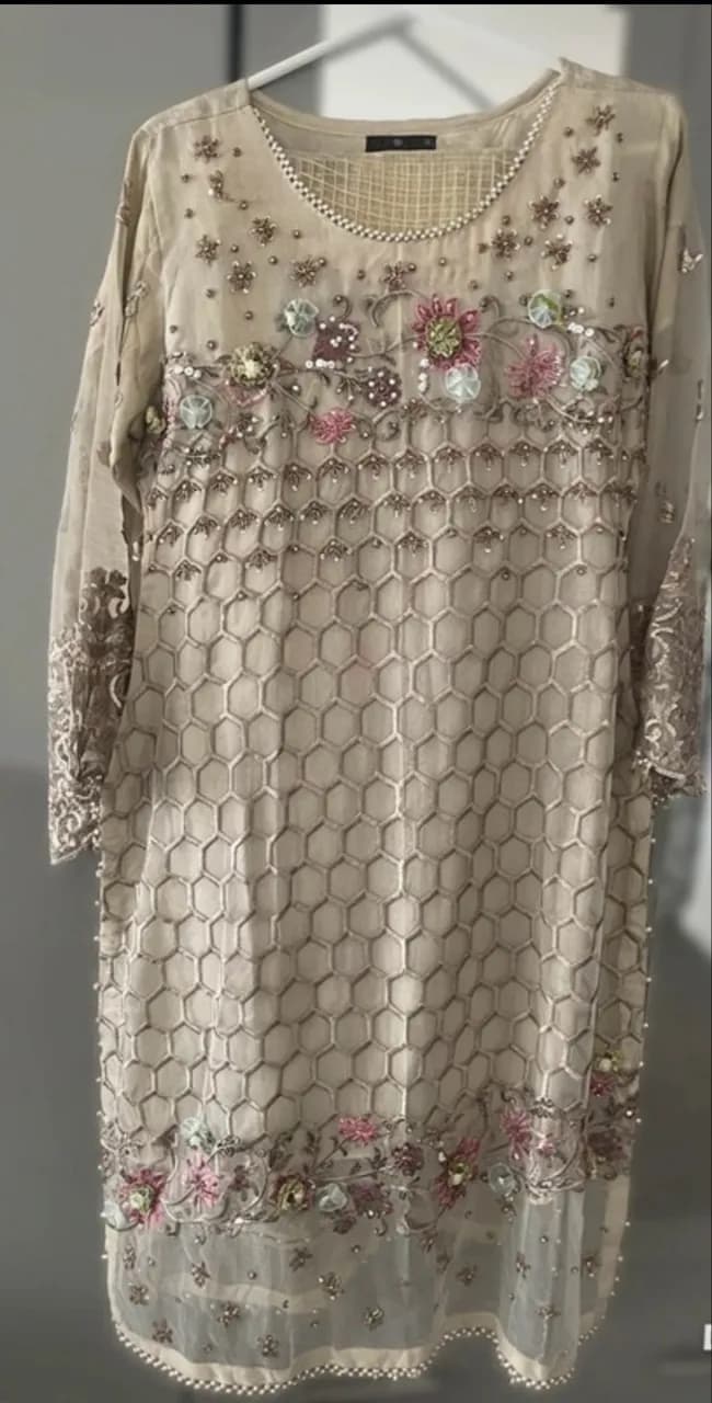 Cream and Floral 3 piece suit — image 1