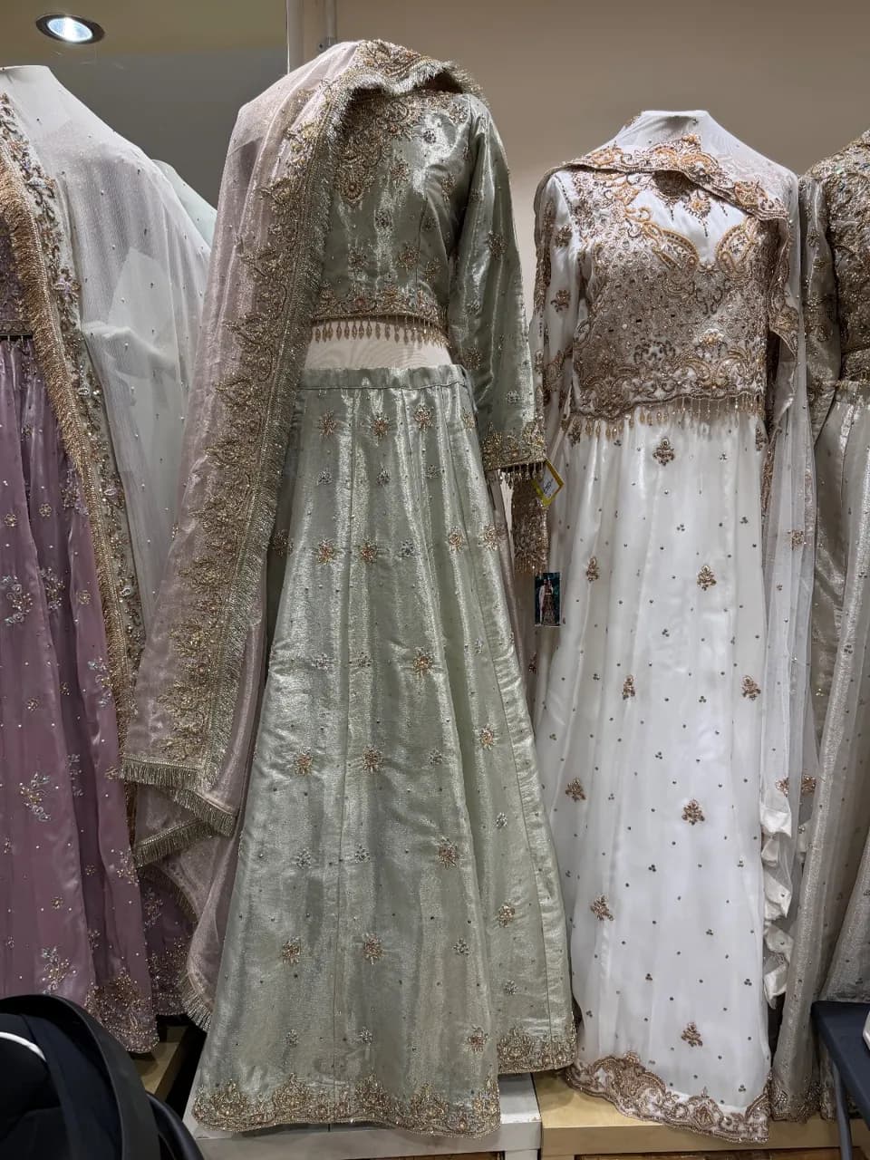 Bridal lehenga - heavy emoridery — image 1