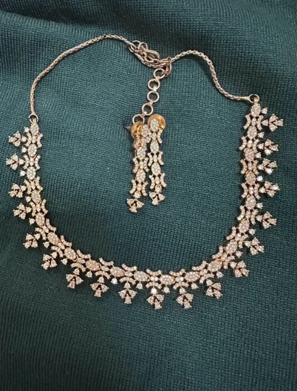 Rose gold zircon necklace and earrings set — image 1