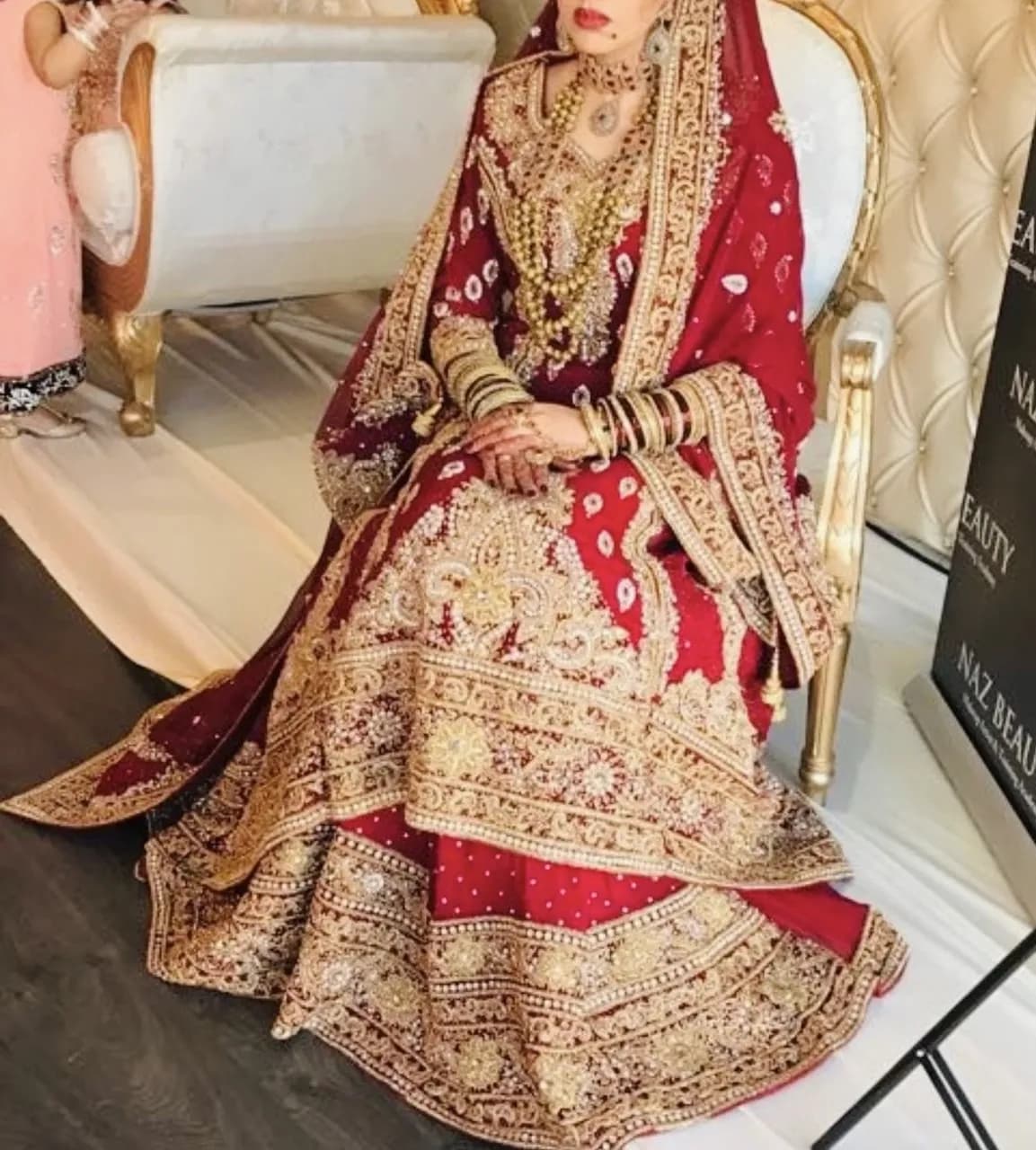 Bridal red lehenga /heavy embroidery — image 1