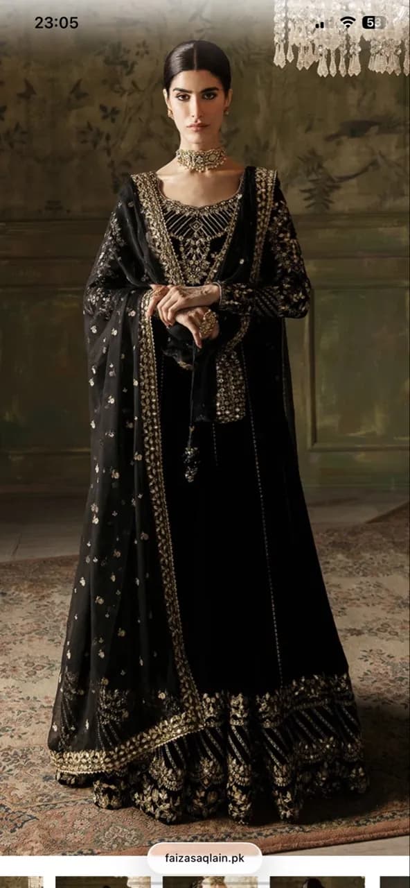 Faiza saqlain velvet dress — image 1