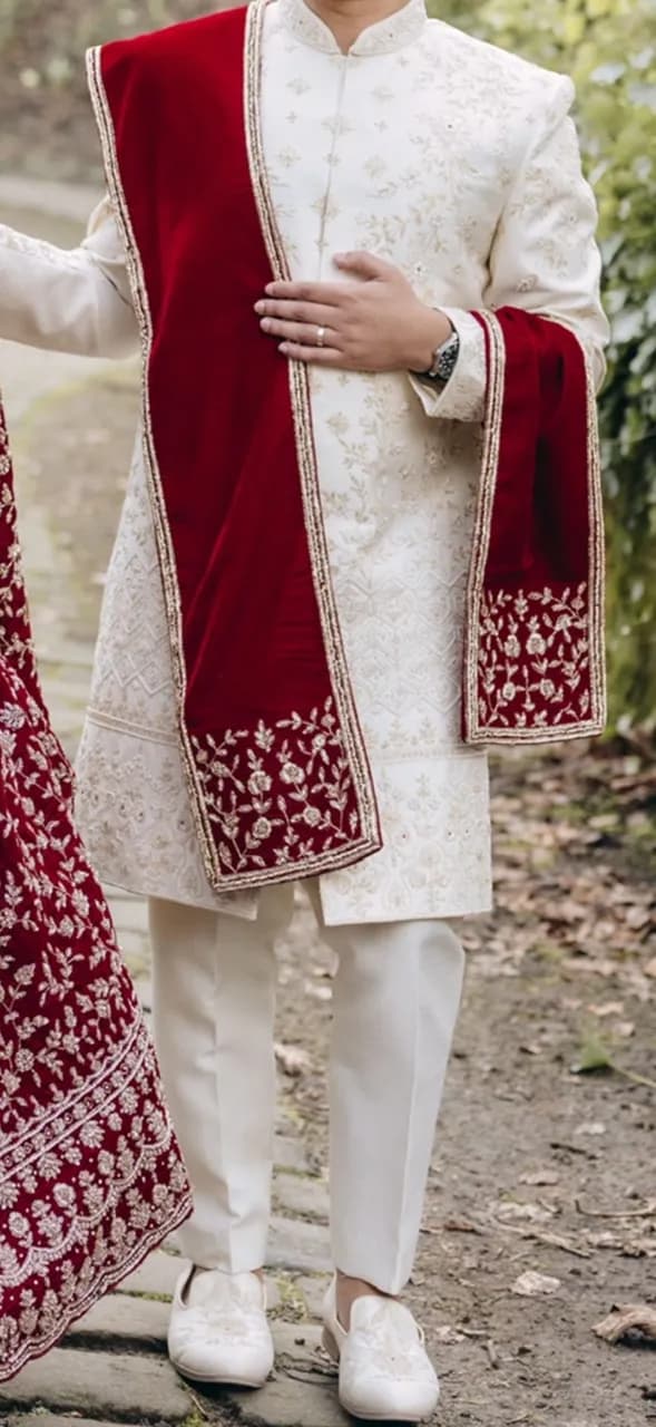 Off white Sherwani Suit with matching Stole — image 1