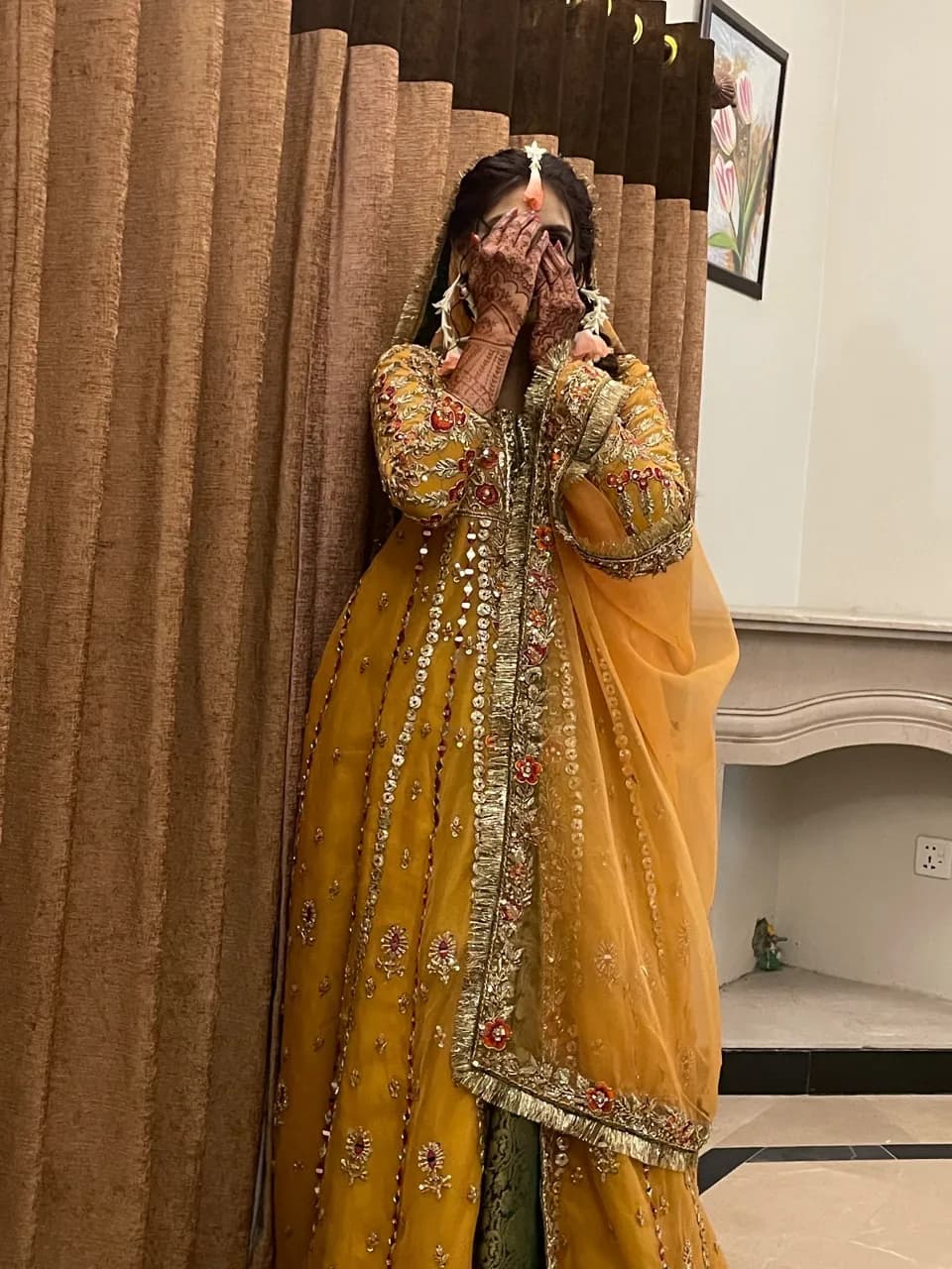 Handmade Pakistani Mehndi Bridal Lehenga — image 1