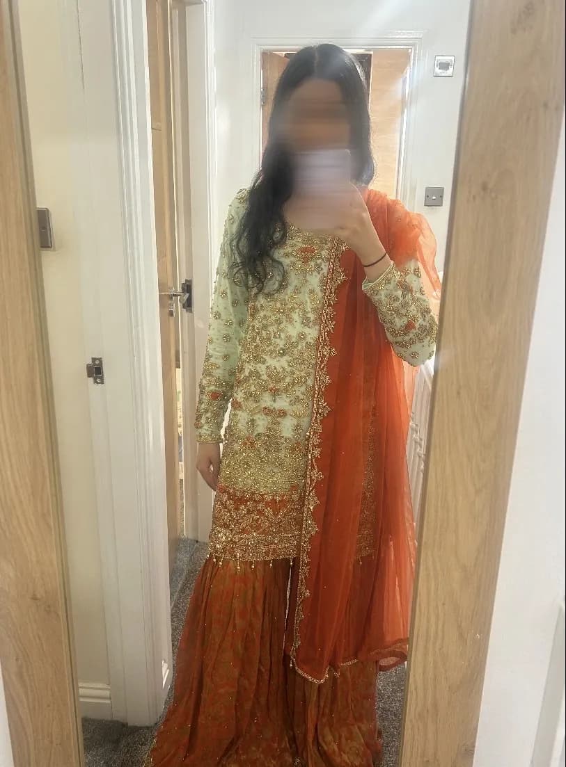 mendhi outfit — image 1