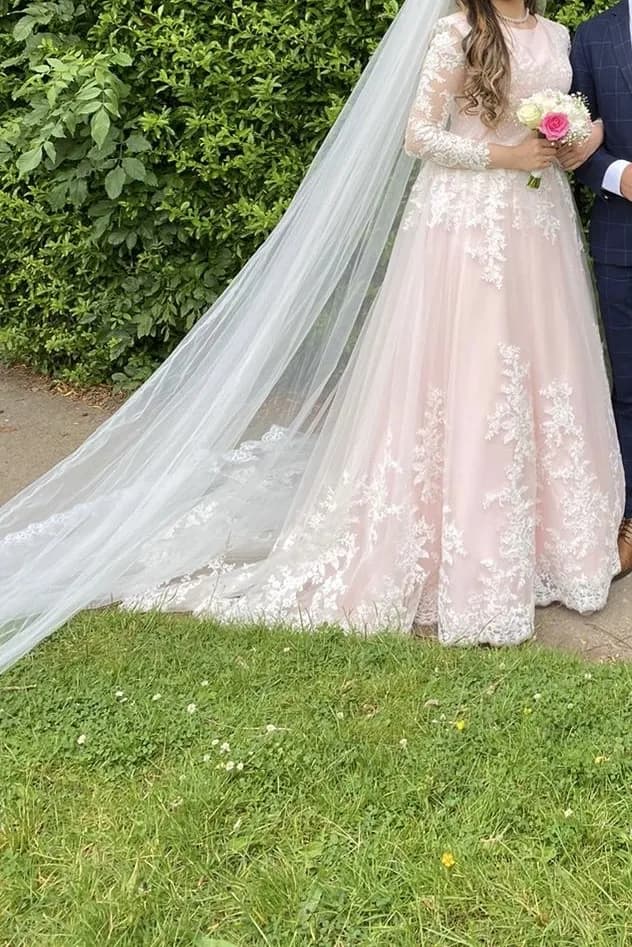 Bridal/ registration gown — image 1