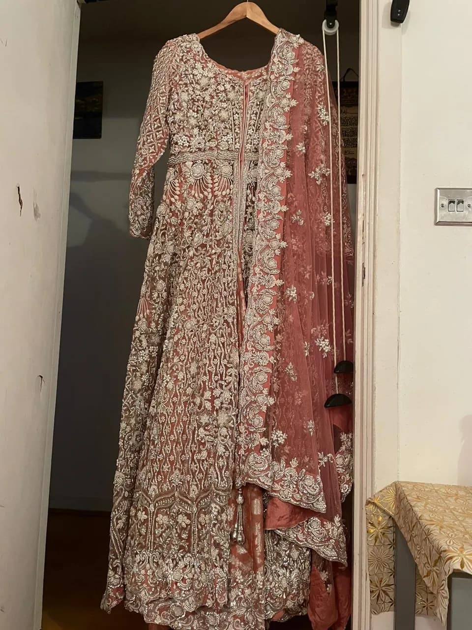 Bridal dress — image 1