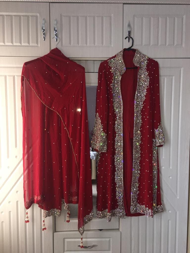 Wedding dress — image 1